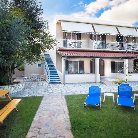 Apartment Spiti Propokis By Holidays In Dassia (Corfu)